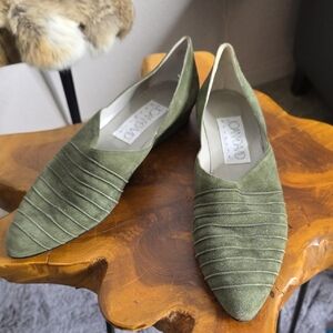 Vtg JOAN & DAVID Couture Leather Suede Green Pleated Flats Size 8